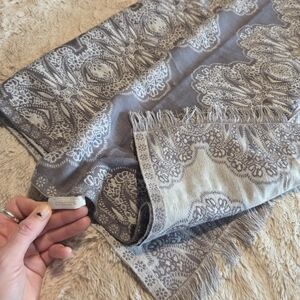 Chico's Gray and Cream Patterned Scarf